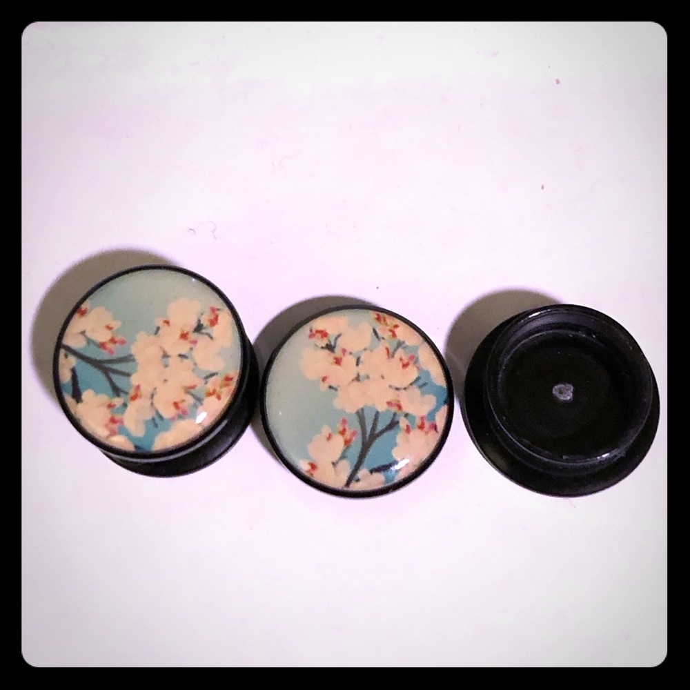 9/16 14mm cherry blossom screw plugs